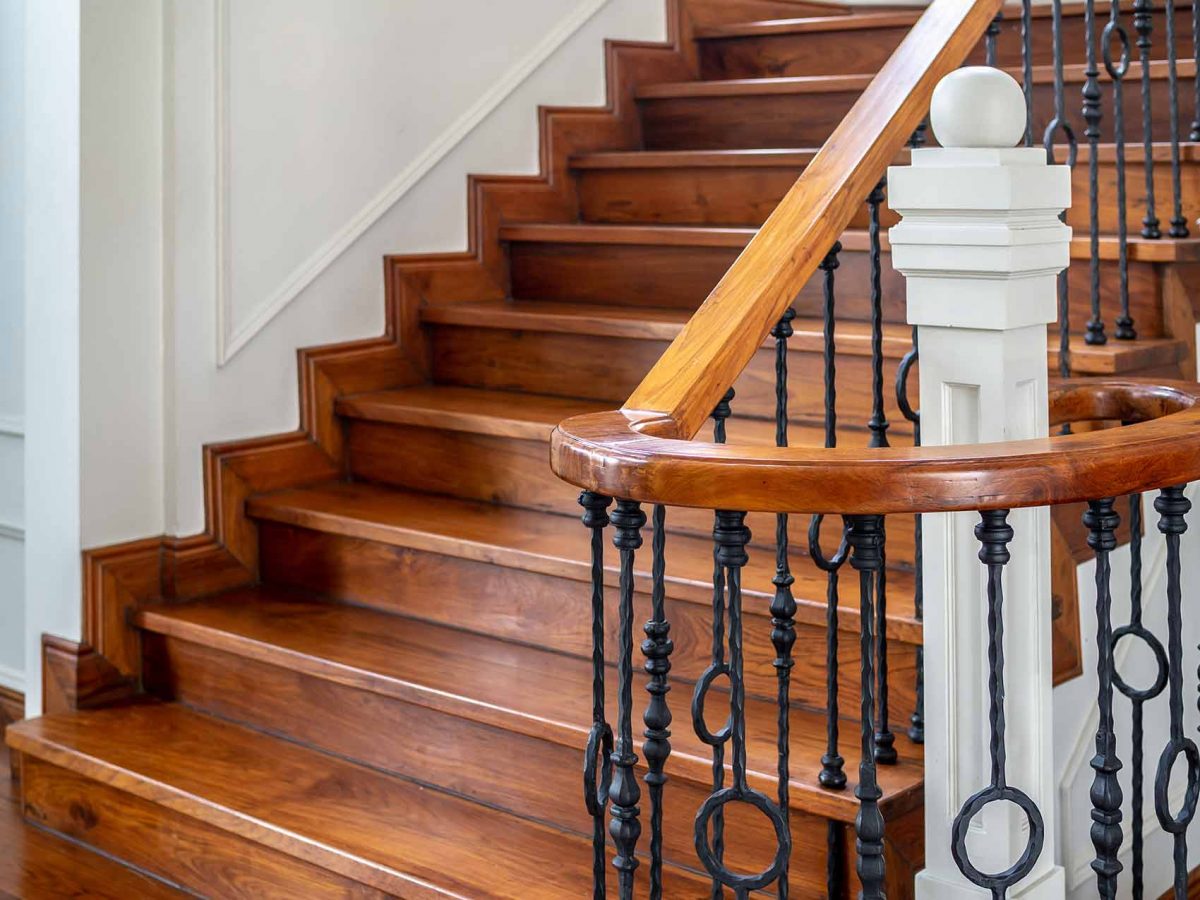stairway refinishing and staining